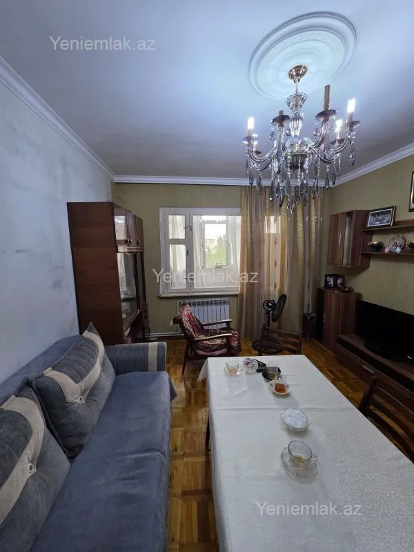 Satılır 3 otaqlı köhnə tikili 69 m²