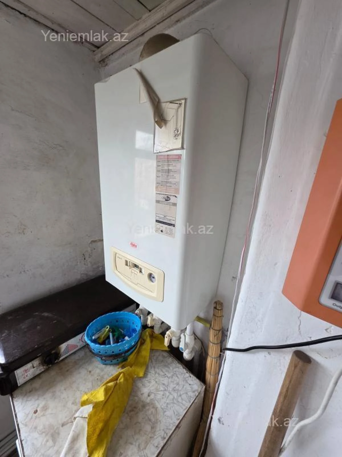 Satılır 3 otaqlı köhnə tikili 69 m²