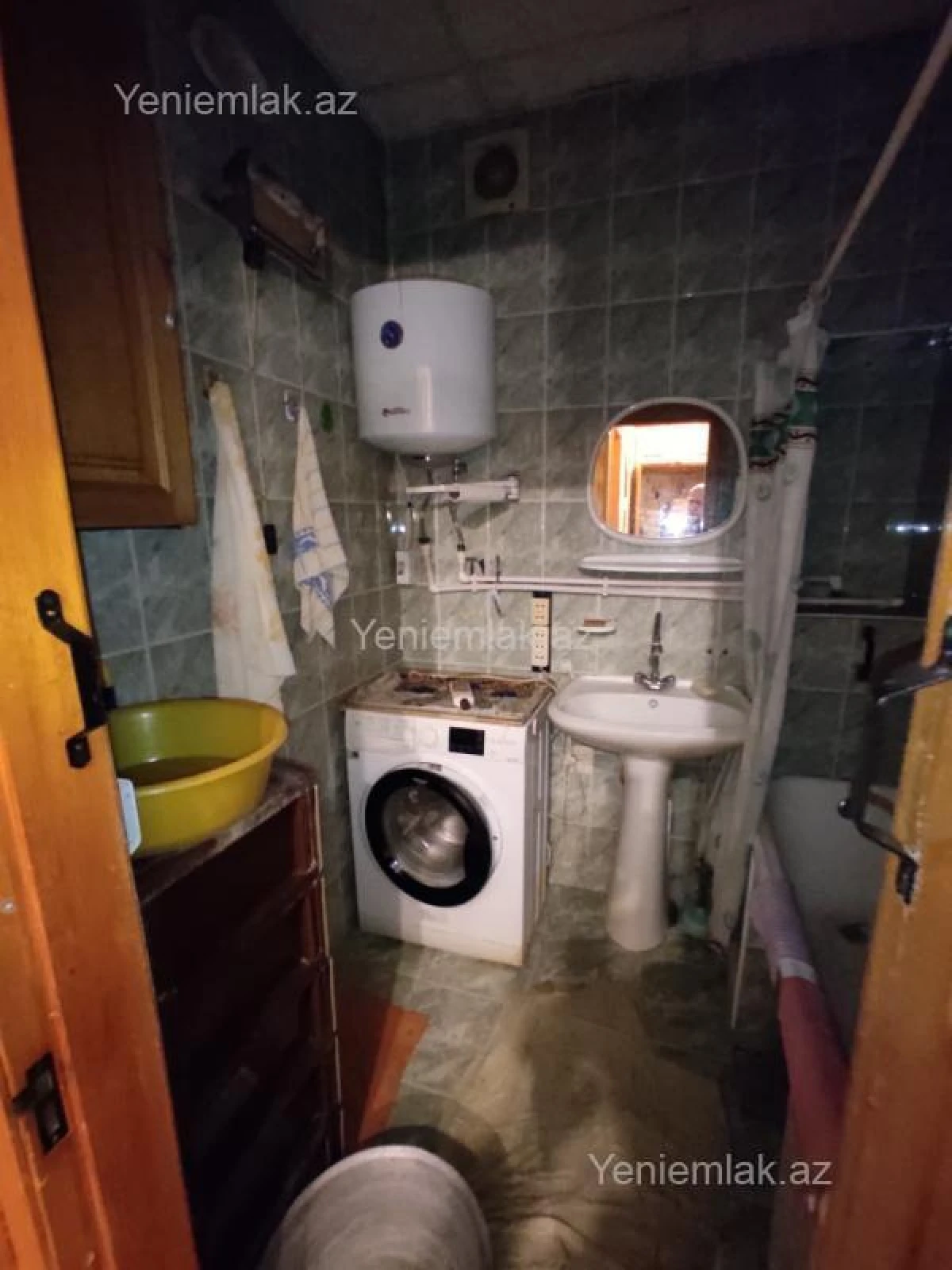 Satılır 2 otaqlı köhnə tikili 60 m²