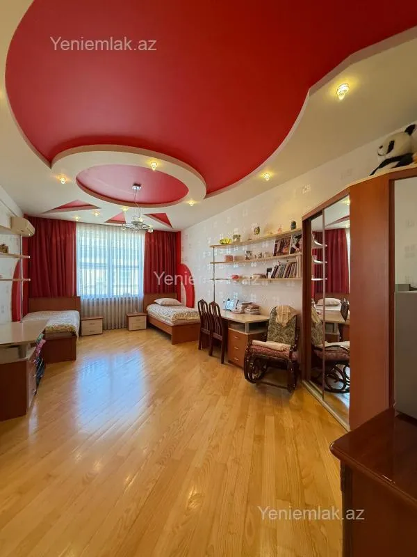Satılır 5 otaqlı yeni tikili 285 m²