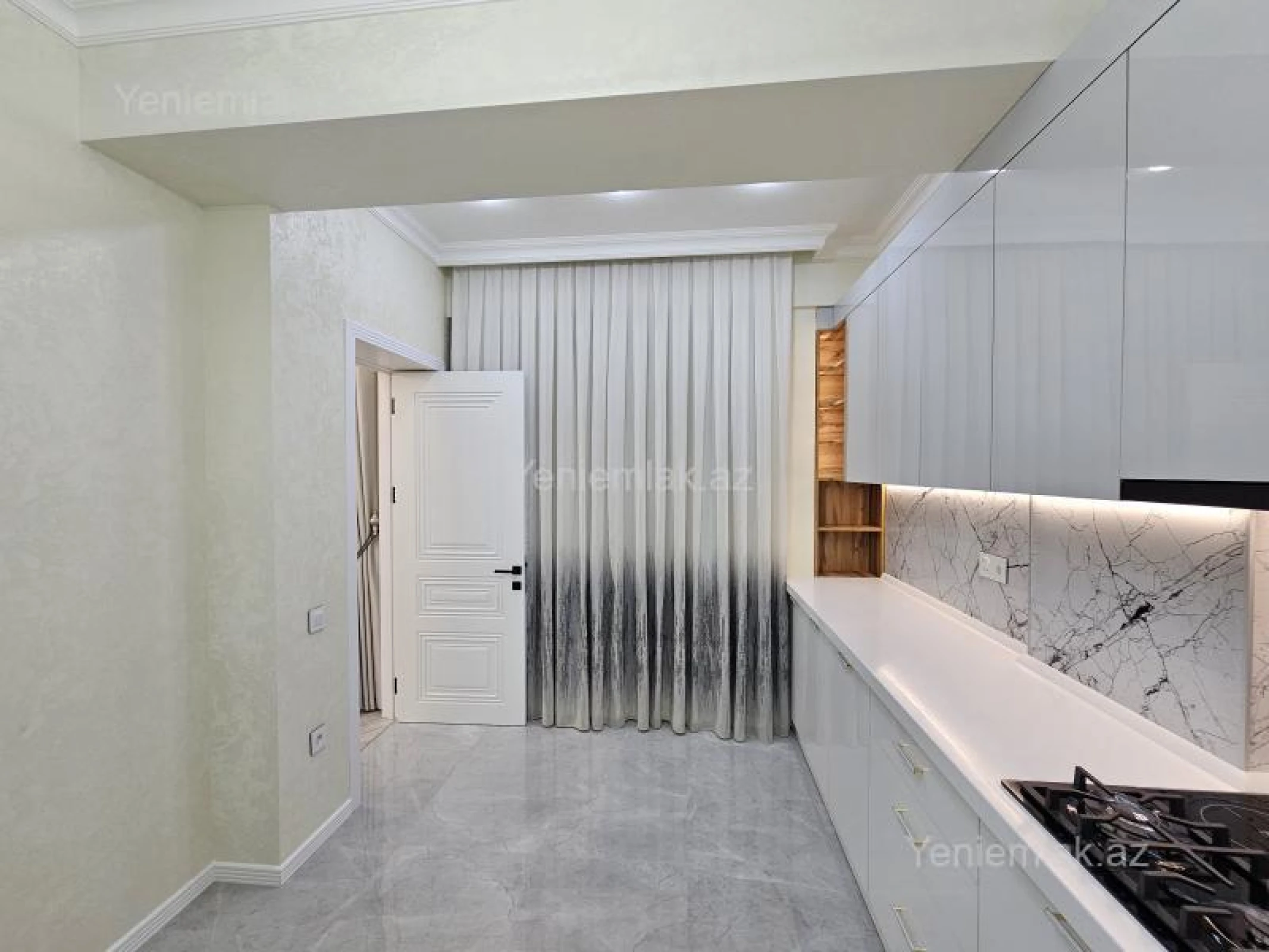 Satılır 3 otaqlı yeni tikili 95 m²