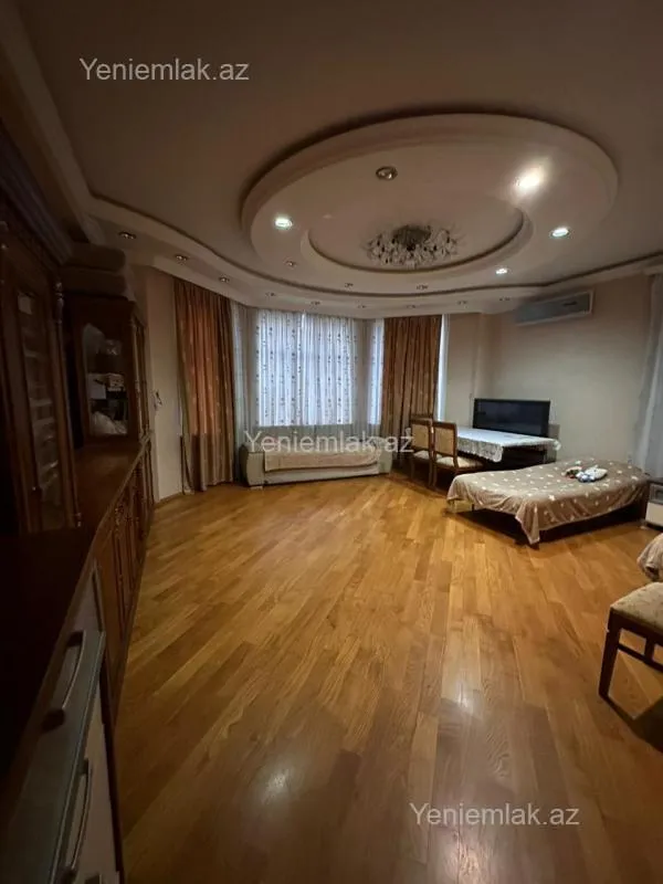 Satılır 2 otaqlı yeni tikili 105 m²
