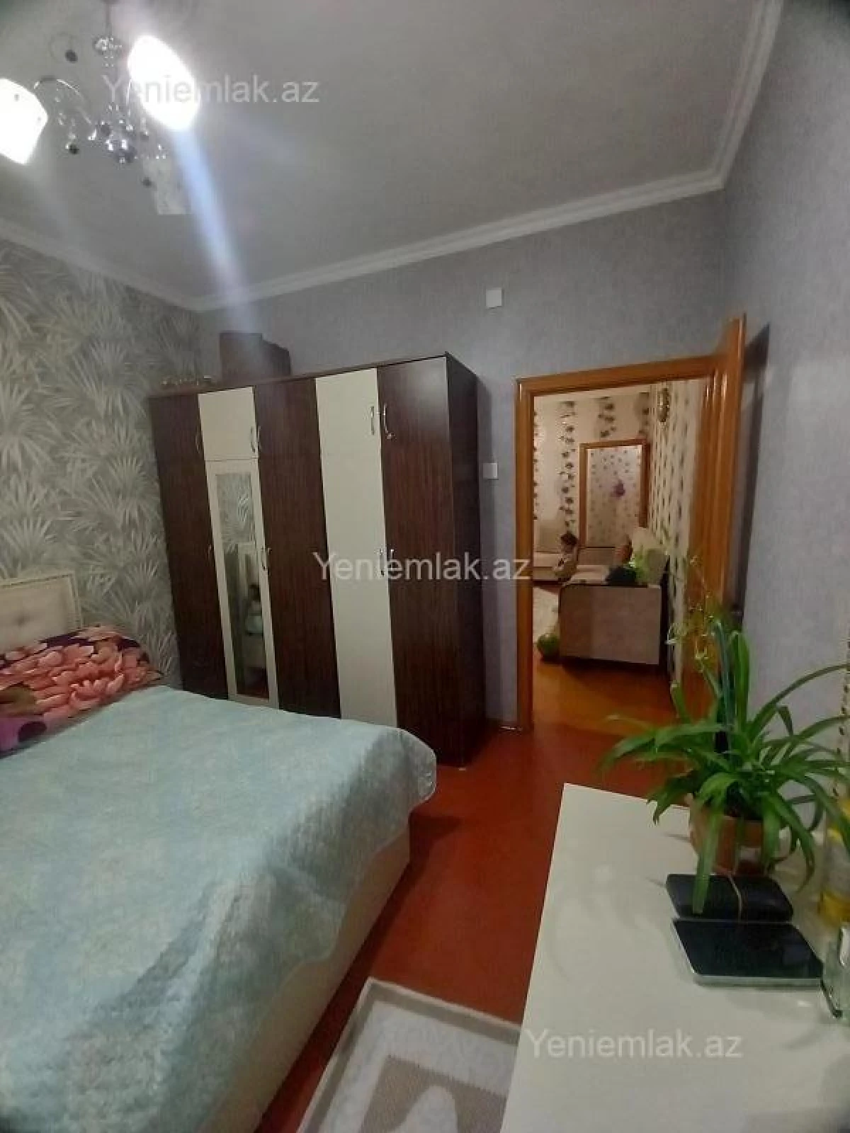 Satılır 3 otaqlı köhnə tikili 71.6 m²