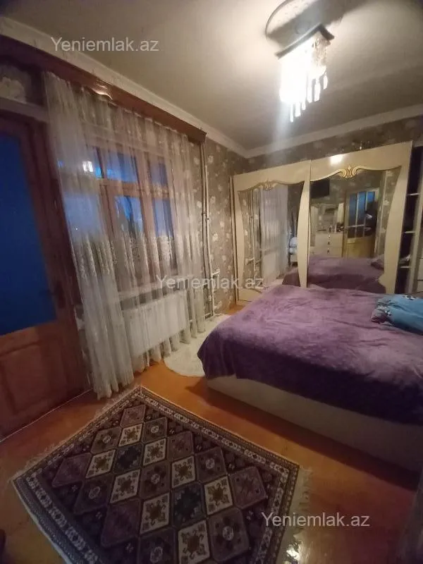 Satılır 3 otaqlı köhnə tikili 71.6 m²