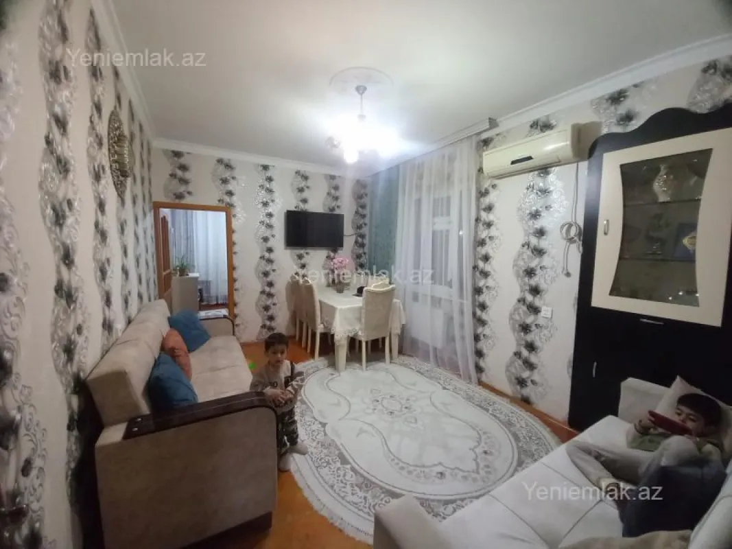 Satılır 3 otaqlı köhnə tikili 71.6 m²