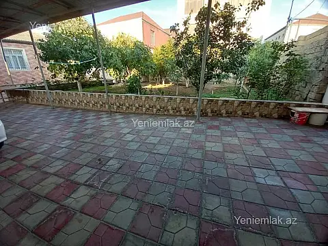 Satılır 4 otaqlı həyət evi 140 m²