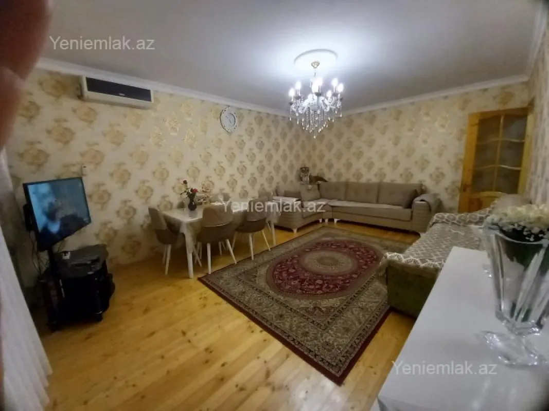 Satılır 4 otaqlı həyət evi 140 m²