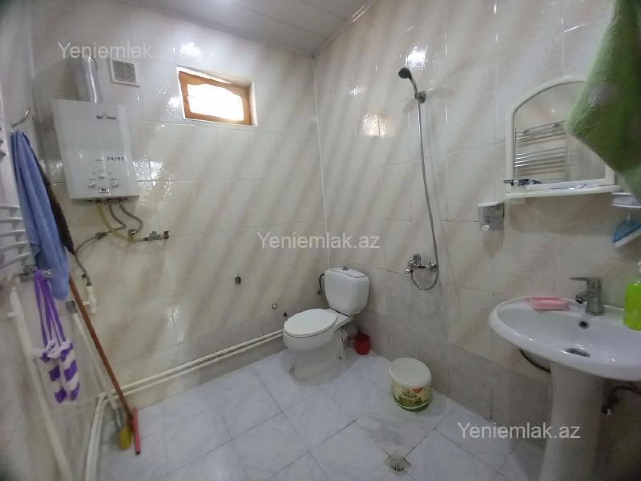 Satılır 4 otaqlı həyət evi 140 m²