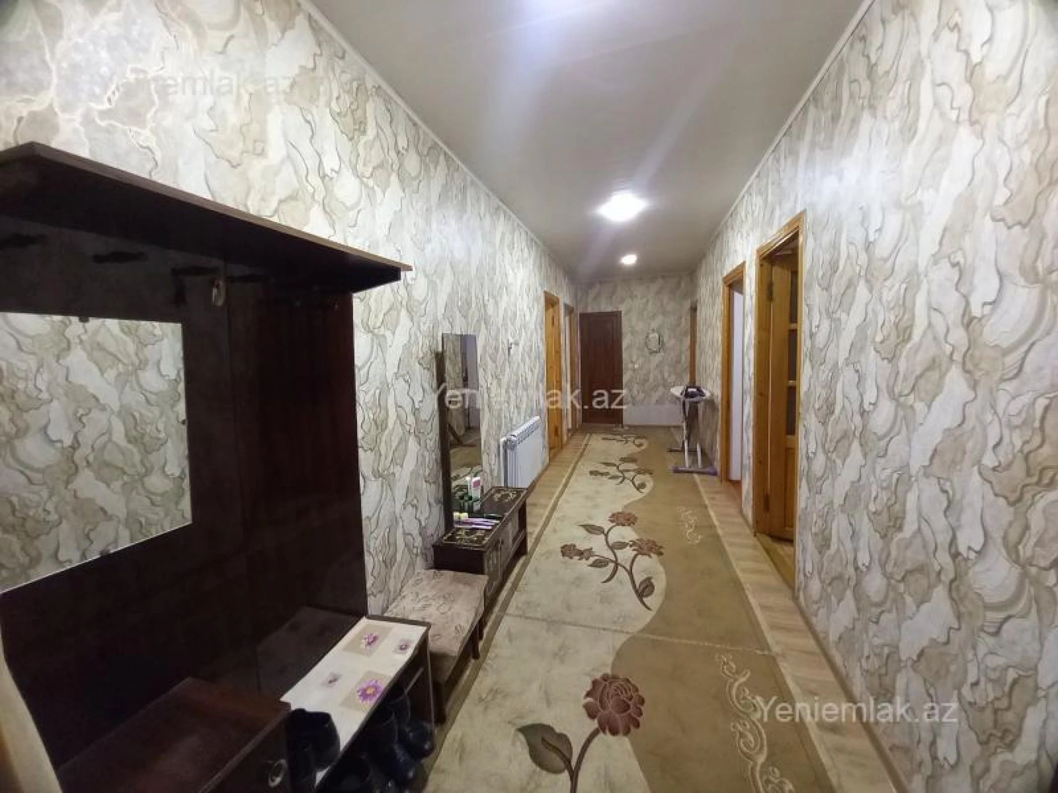 Satılır 4 otaqlı həyət evi 140 m²