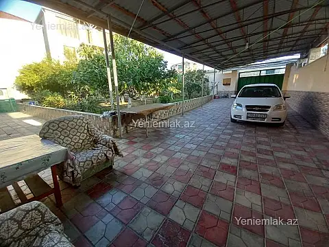Satılır 4 otaqlı həyət evi 140 m²