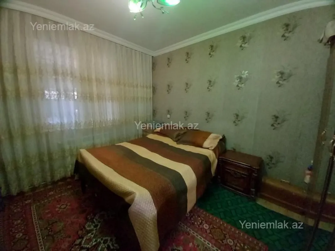 Satılır 4 otaqlı həyət evi 140 m²