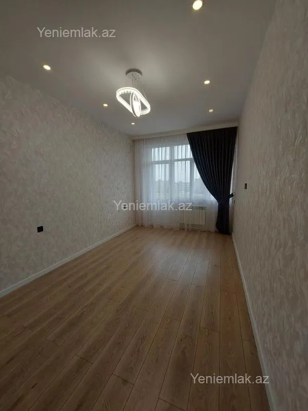 Satılır 3 otaqlı yeni tikili 83.5 m²