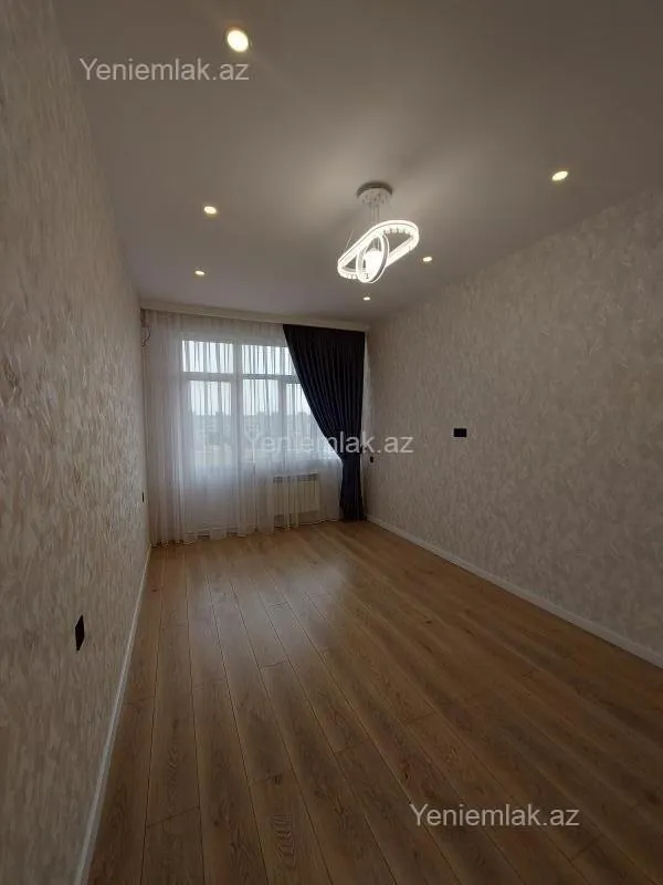 Satılır 3 otaqlı yeni tikili 83.5 m²