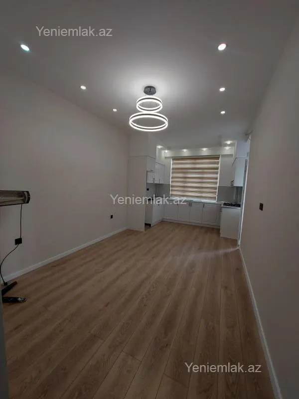Satılır 3 otaqlı yeni tikili 83.5 m²