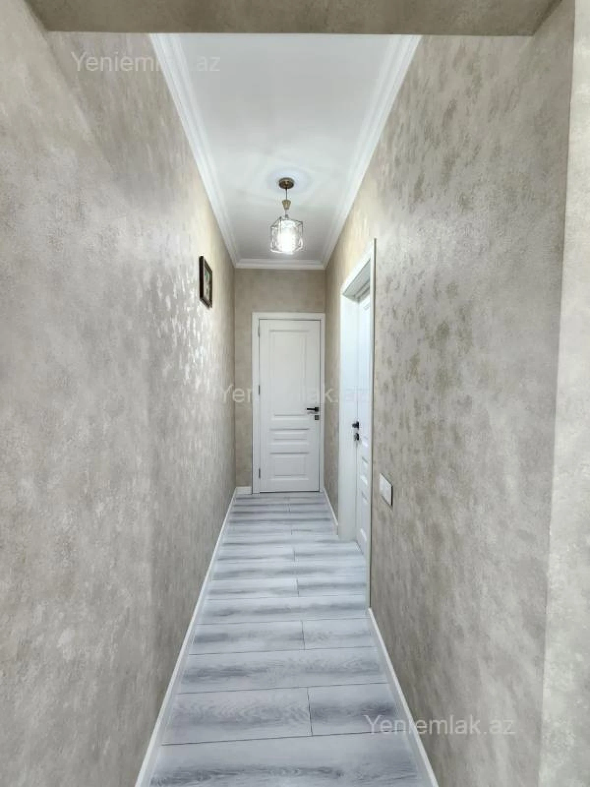 Satılır 4 otaqlı köhnə tikili 90 m²