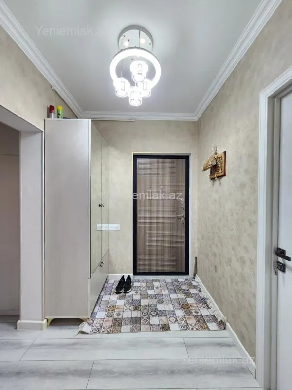 Satılır 4 otaqlı köhnə tikili 90 m²