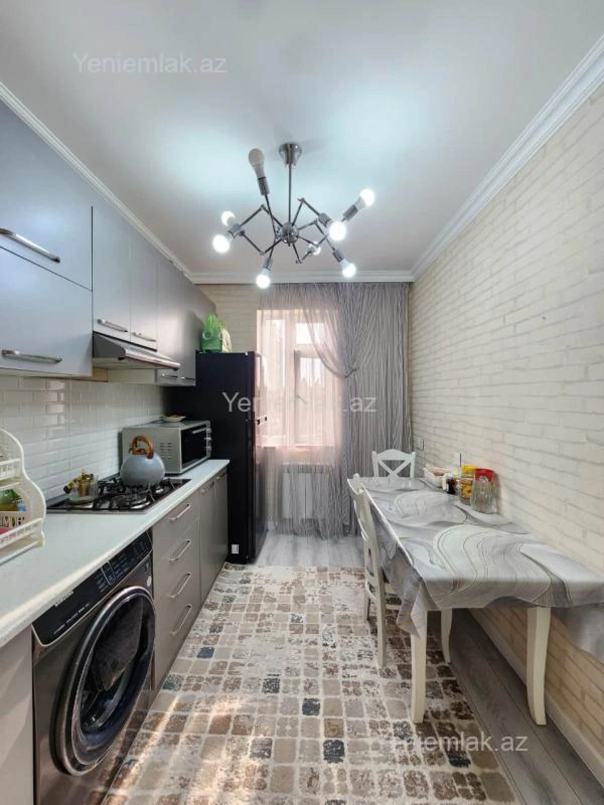 Satılır 4 otaqlı köhnə tikili 90 m²