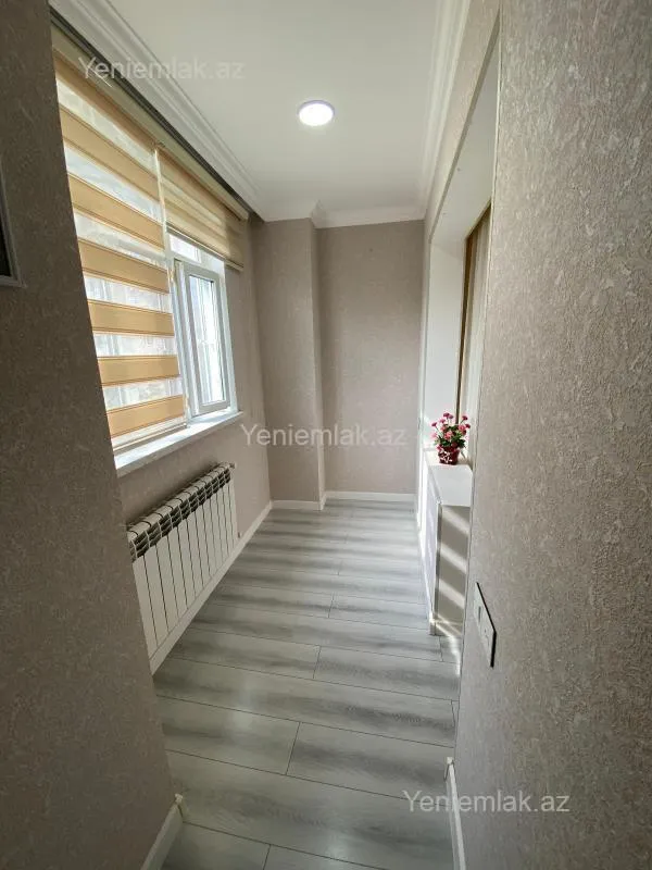 Satılır 4 otaqlı köhnə tikili 90 m²