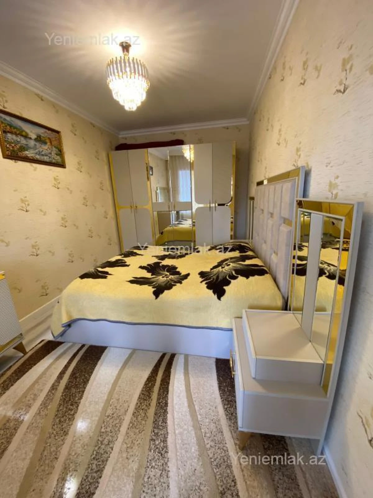 Satılır 4 otaqlı köhnə tikili 90 m²