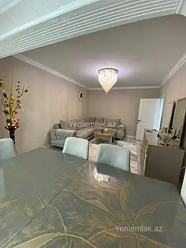 Satılır 4 otaqlı köhnə tikili 90 m²