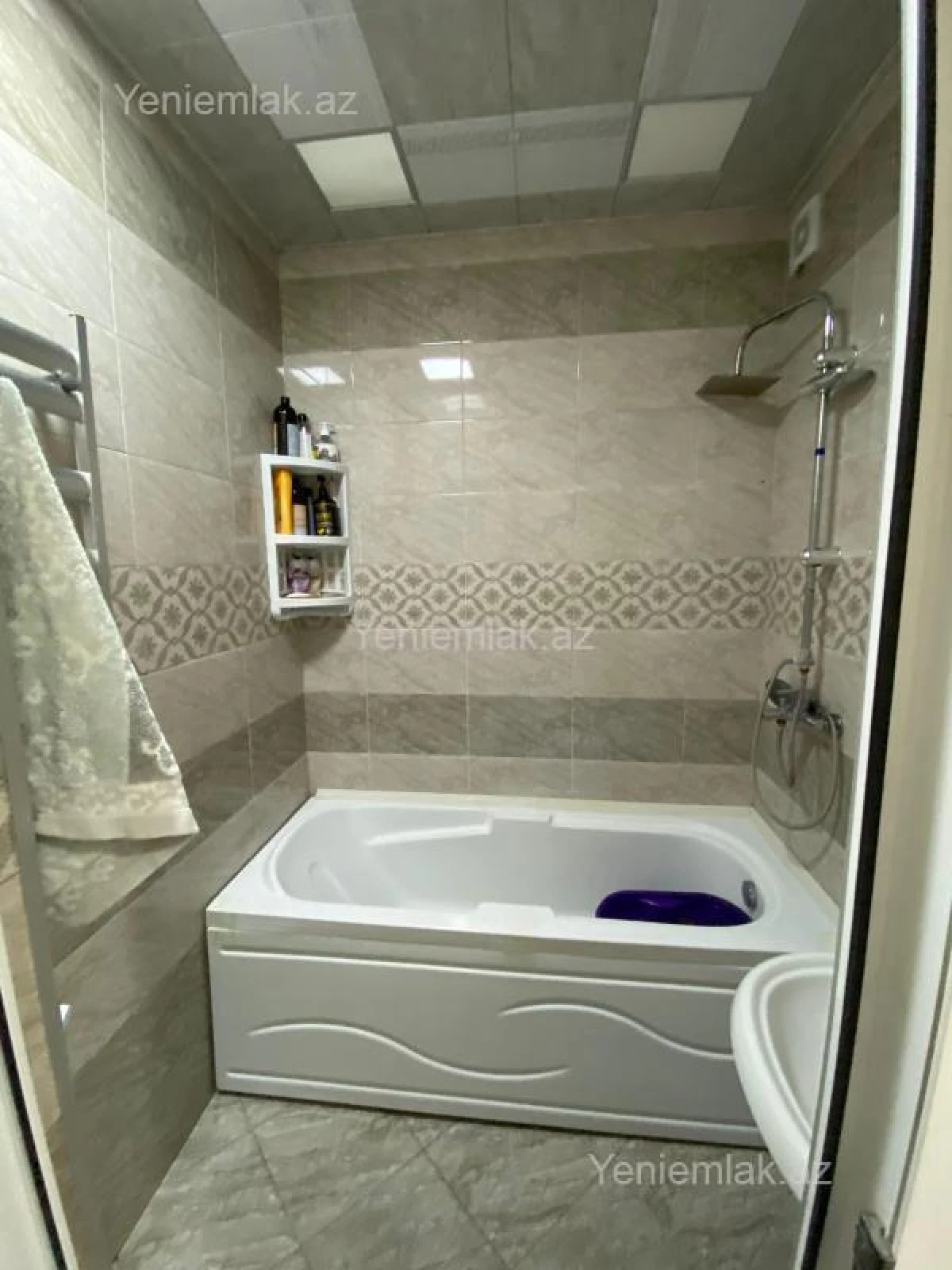 Satılır 4 otaqlı köhnə tikili 90 m²