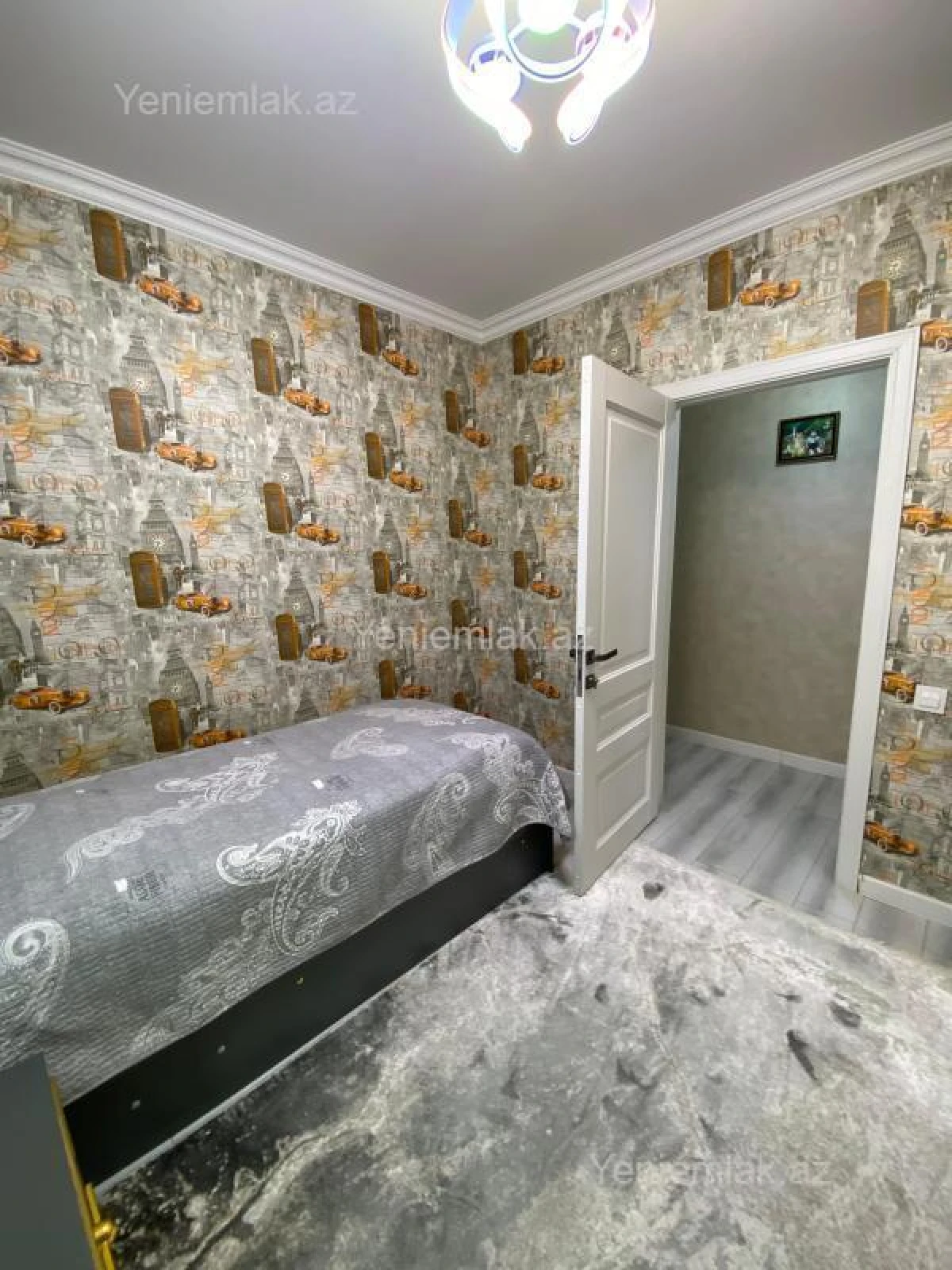 Satılır 4 otaqlı köhnə tikili 90 m²