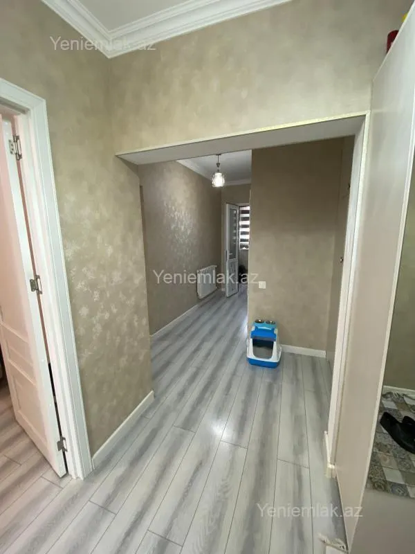 Satılır 4 otaqlı köhnə tikili 90 m²