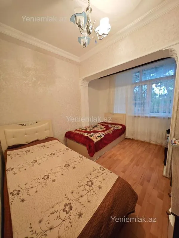 Satılır 2 otaqlı köhnə tikili 40 m²
