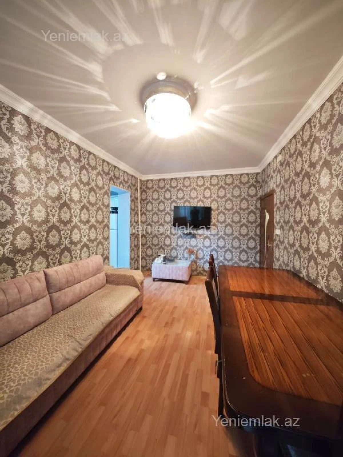 Satılır 2 otaqlı köhnə tikili 40 m²