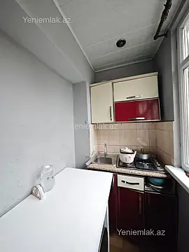 Satılır 2 otaqlı köhnə tikili 40 m²