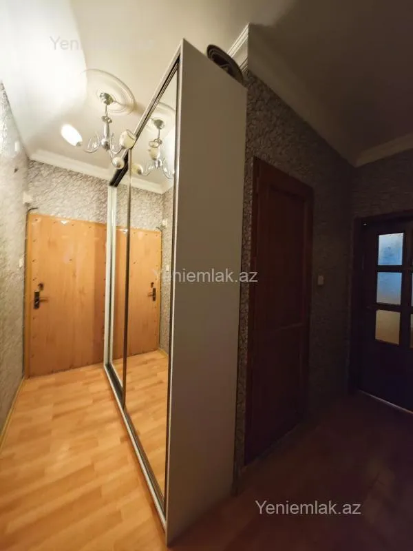 Satılır 2 otaqlı köhnə tikili 40 m²
