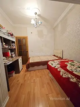 Satılır 2 otaqlı köhnə tikili 40 m²