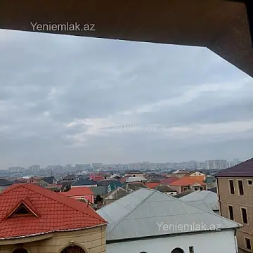 Satılır 9 otaqlı həyət evi 600 m²