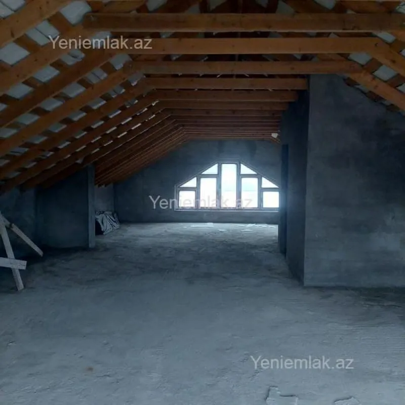 Satılır 9 otaqlı həyət evi 600 m²