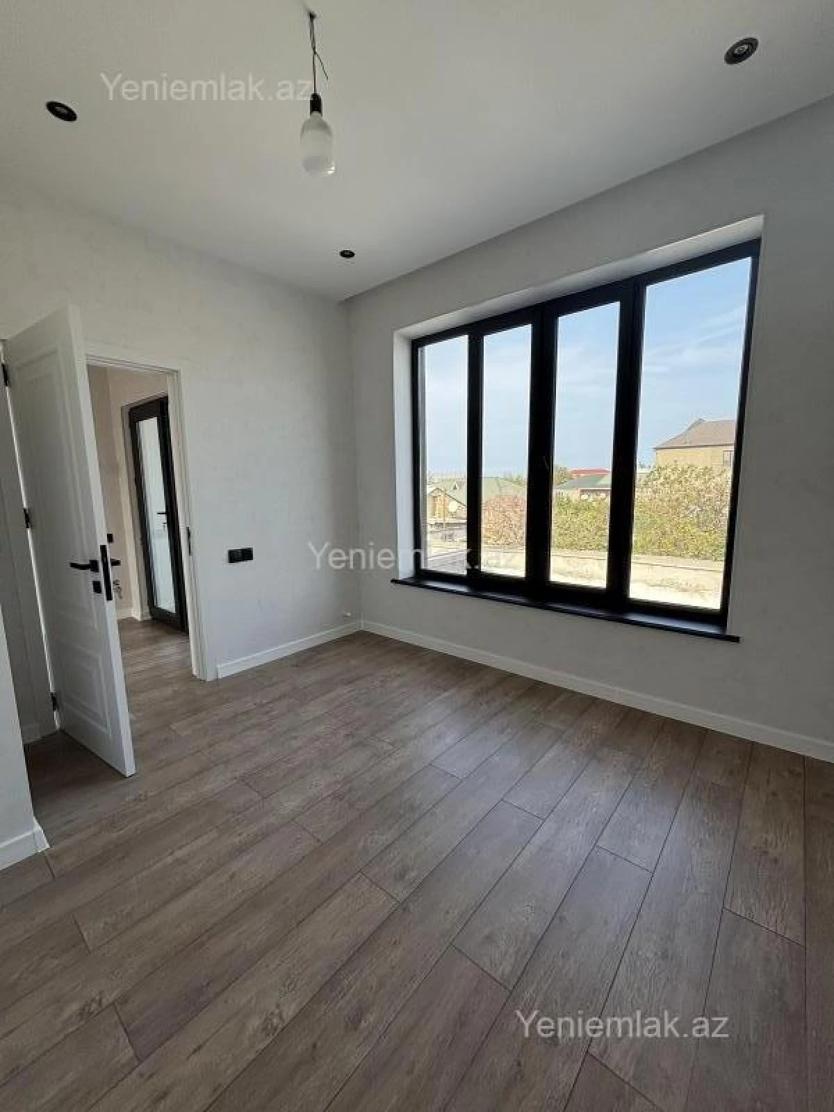 Satılır 4 otaqlı həyət evi 140 m²