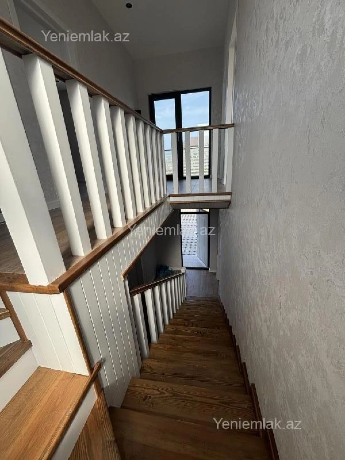 Satılır 4 otaqlı həyət evi 140 m²