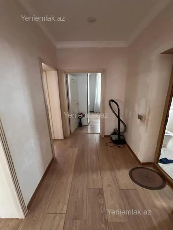 Satılır 6 otaqlı həyət evi 220 m²