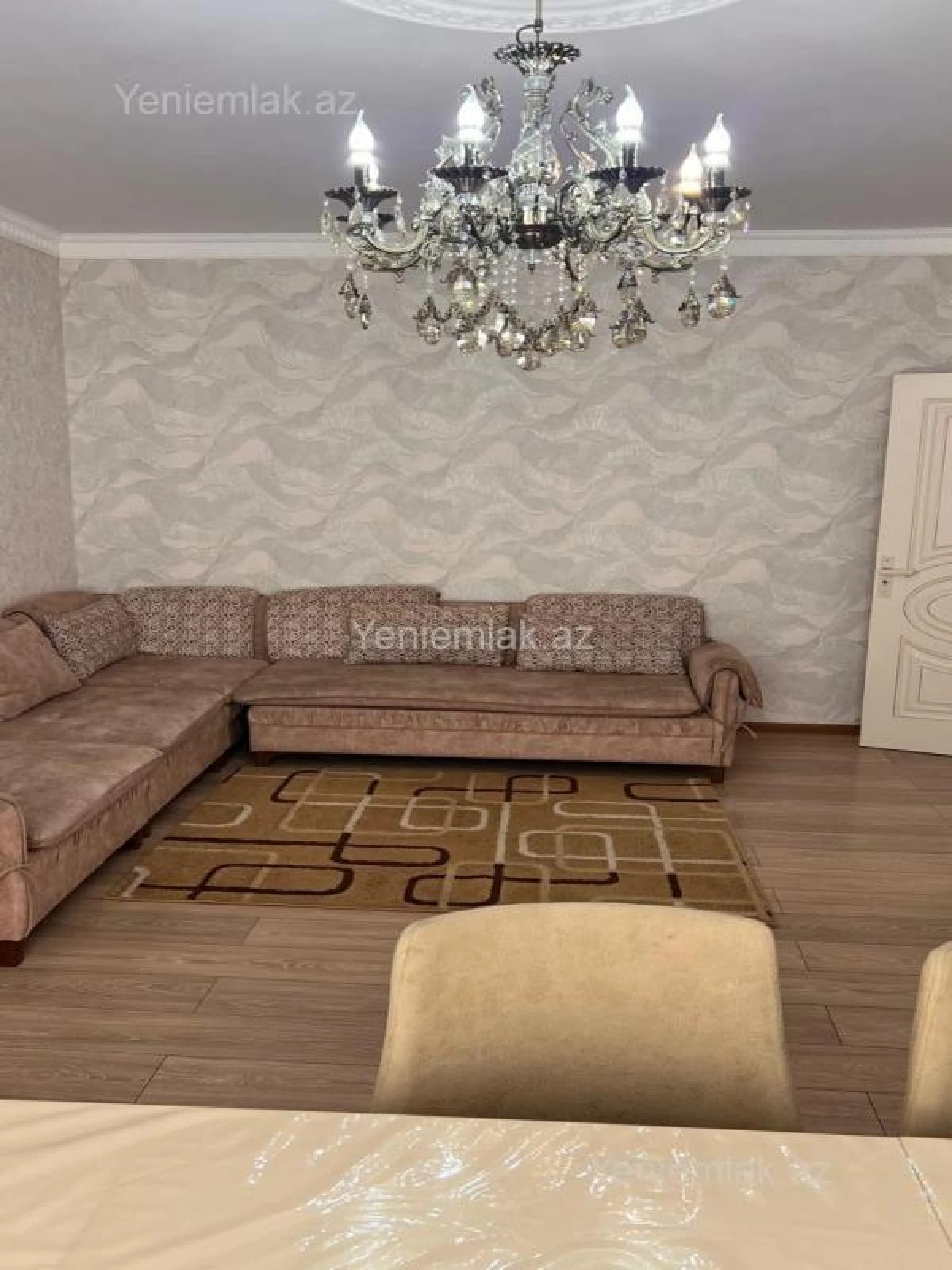 Satılır 6 otaqlı həyət evi 220 m²