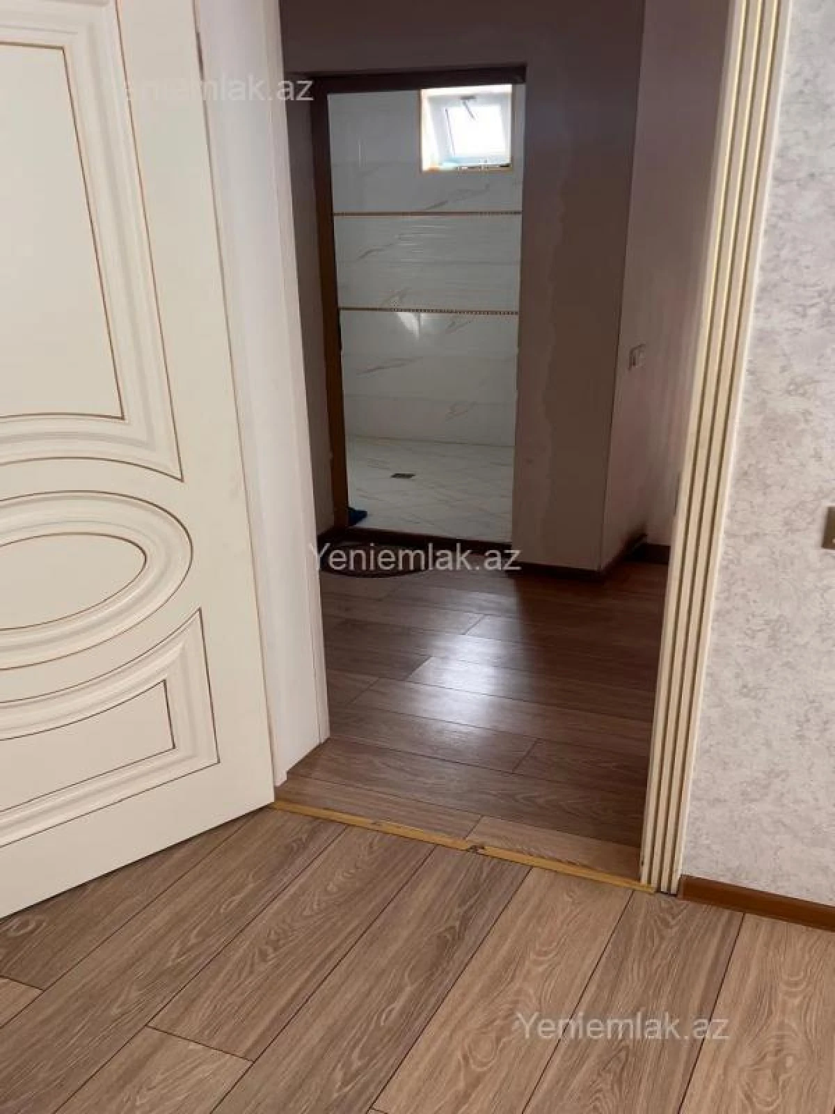 Satılır 6 otaqlı həyət evi 220 m²