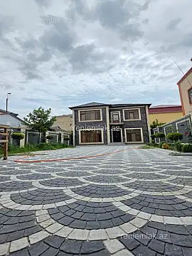 Satılır 6 otaqlı həyət evi 280 m²