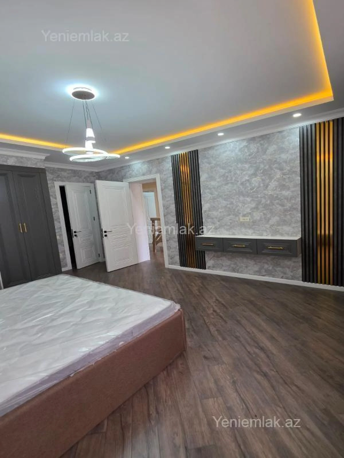 Satılır 6 otaqlı həyət evi 280 m²