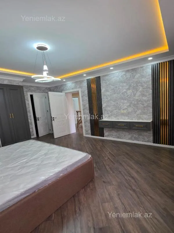 Satılır 6 otaqlı həyət evi 280 m²