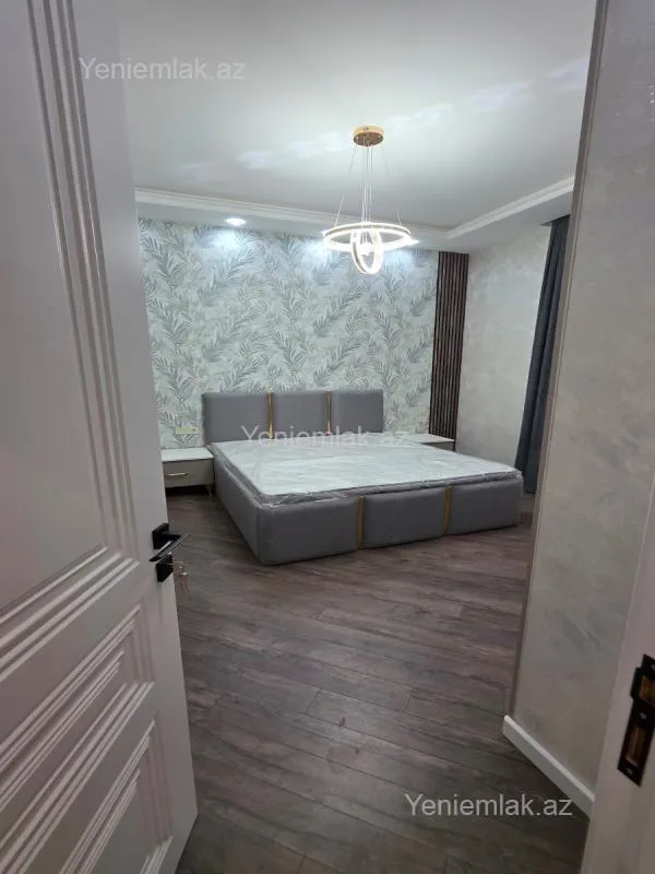 Satılır 6 otaqlı həyət evi 280 m²