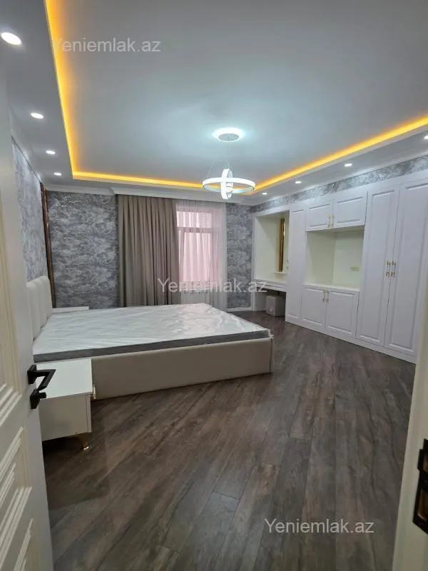 Satılır 6 otaqlı həyət evi 280 m²