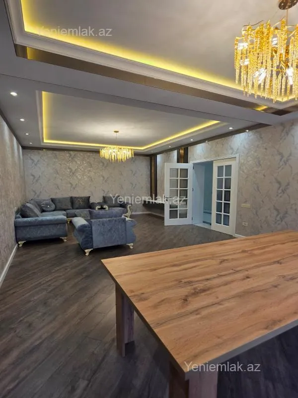 Satılır 6 otaqlı həyət evi 280 m²
