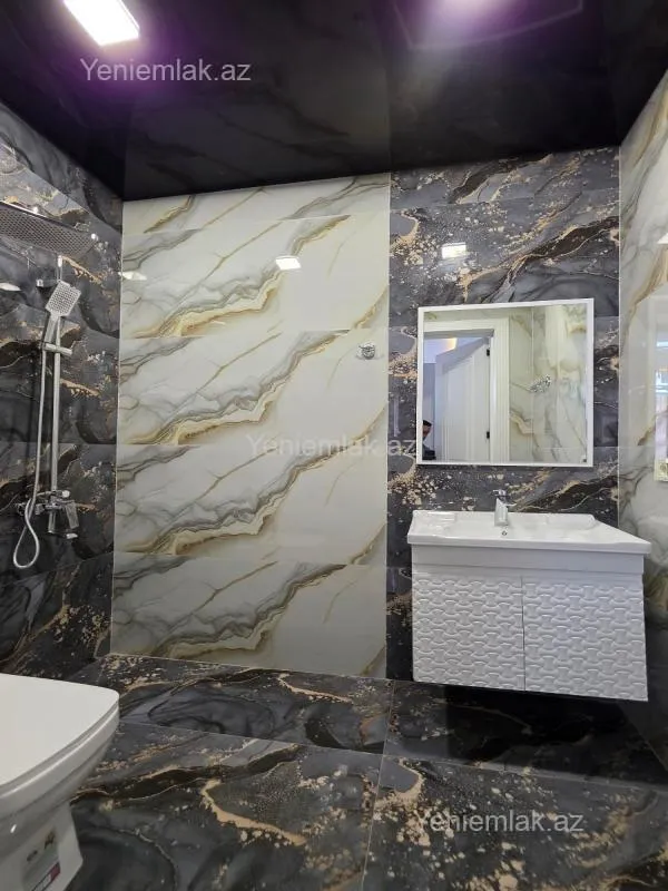 Satılır 6 otaqlı həyət evi 280 m²