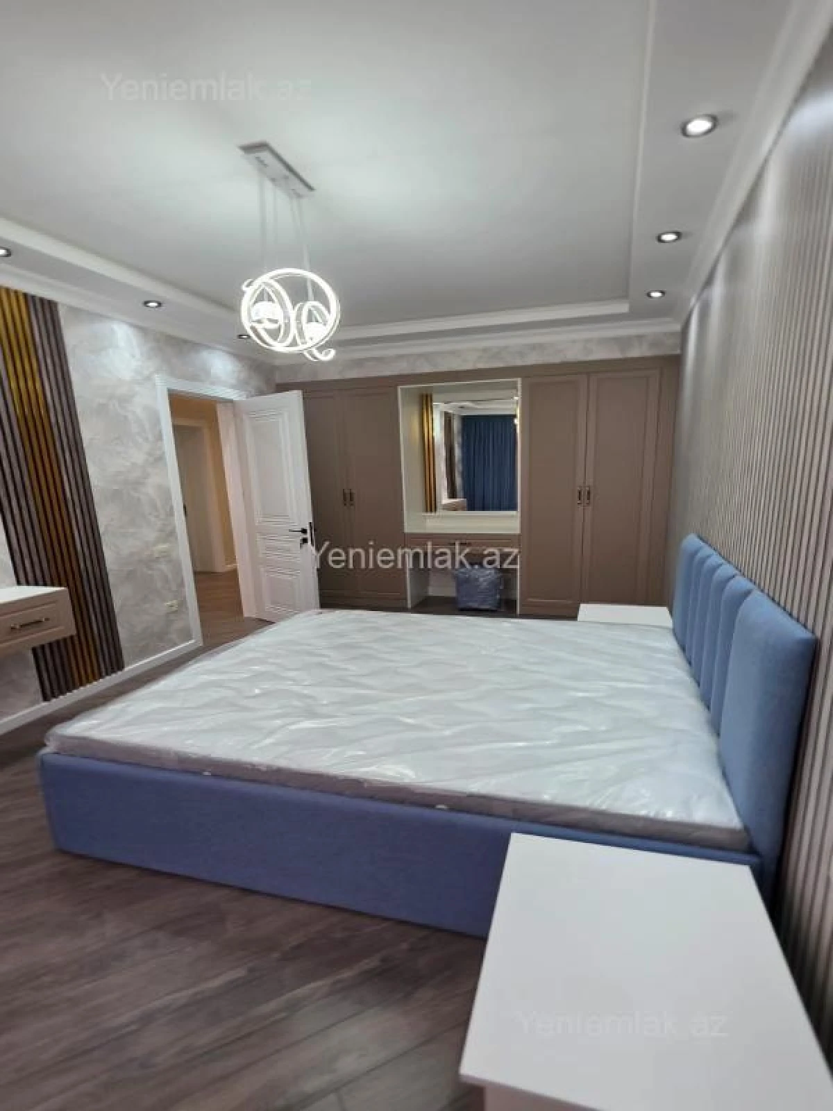 Satılır 6 otaqlı həyət evi 280 m²