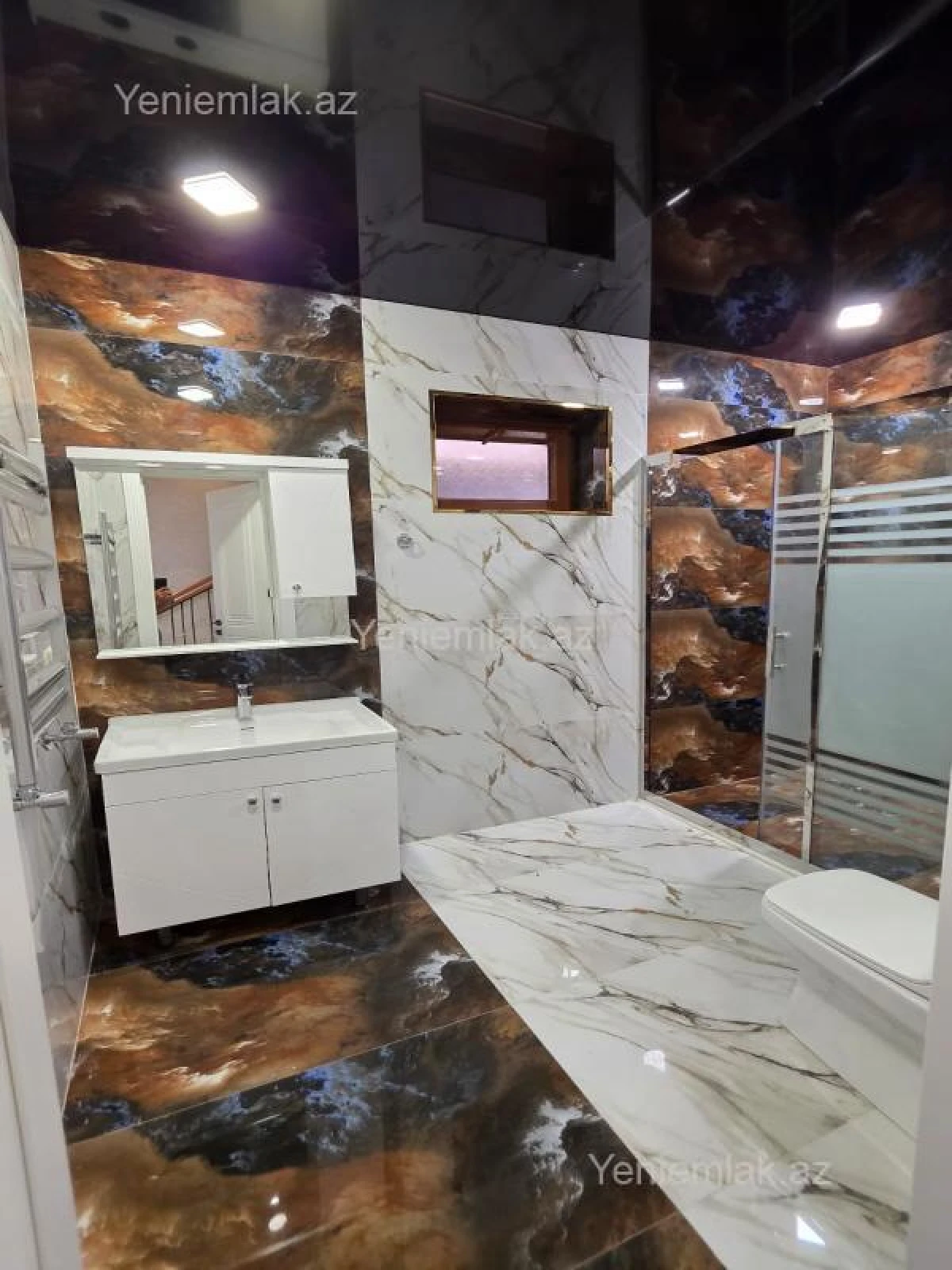 Satılır 6 otaqlı həyət evi 280 m²