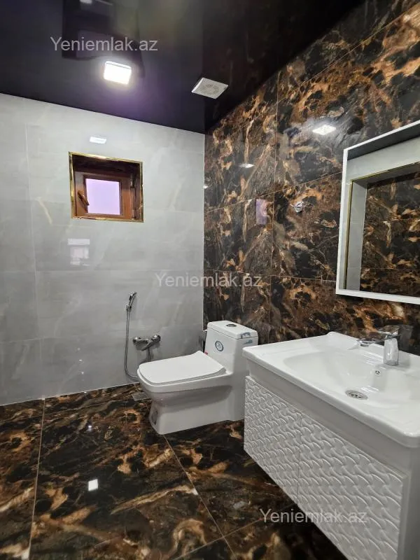 Satılır 6 otaqlı həyət evi 280 m²