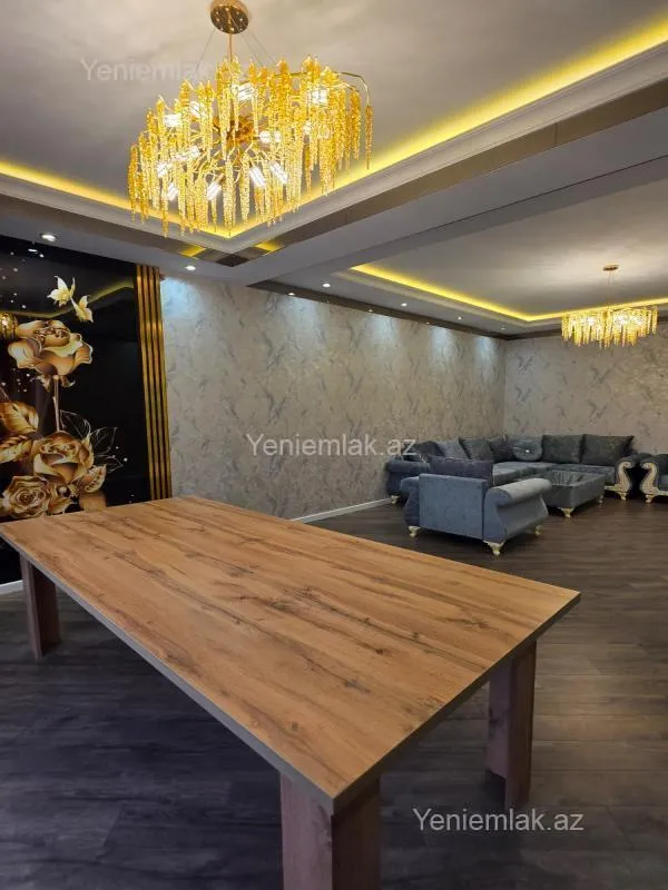 Satılır 6 otaqlı həyət evi 280 m²